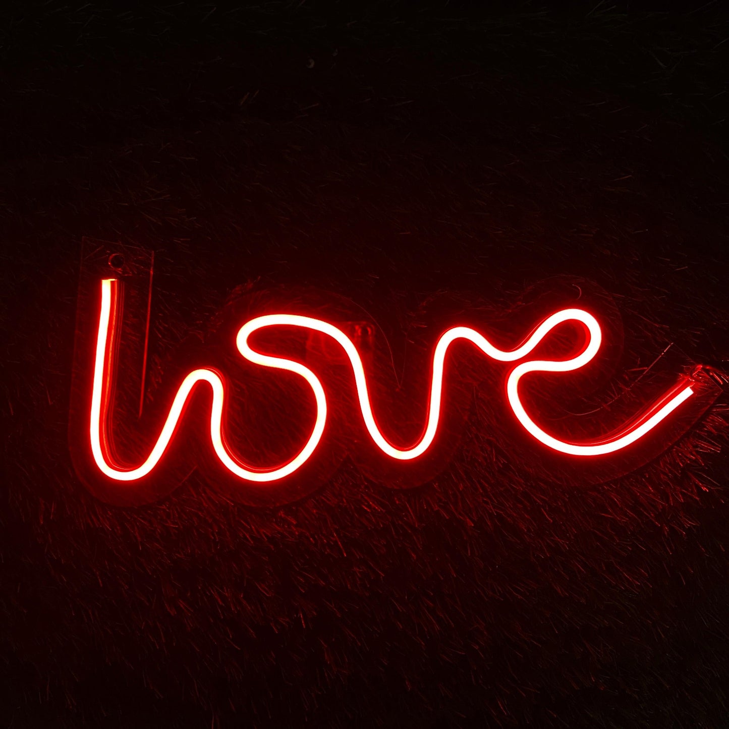 love-sign-red